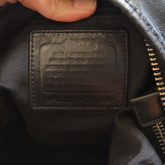 Coach Signature C Sufflette Cloth crossbody bag in black - Picture 11 of 13